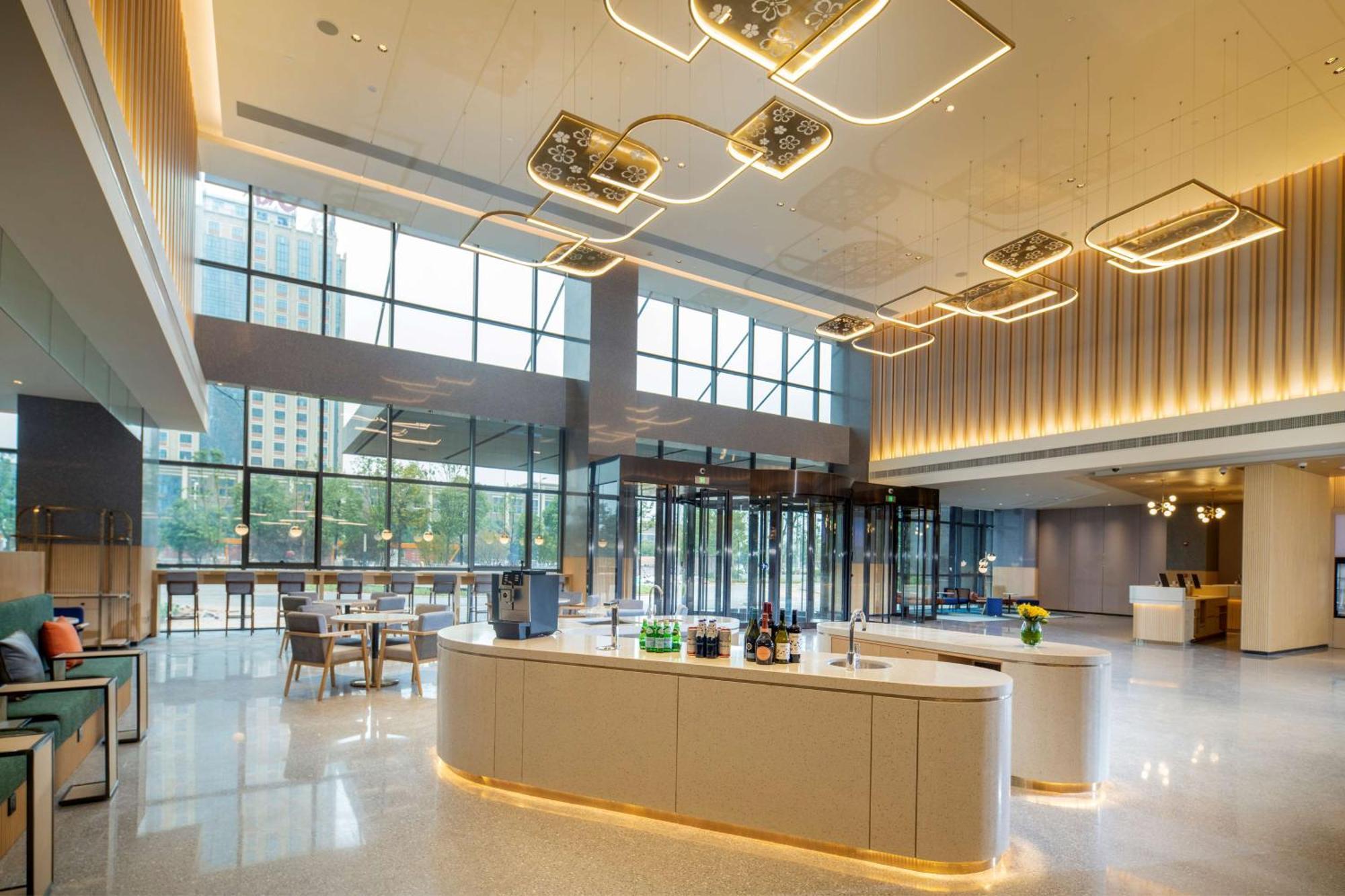 Hilton Garden Inn Changde Dingcheng Екстериор снимка